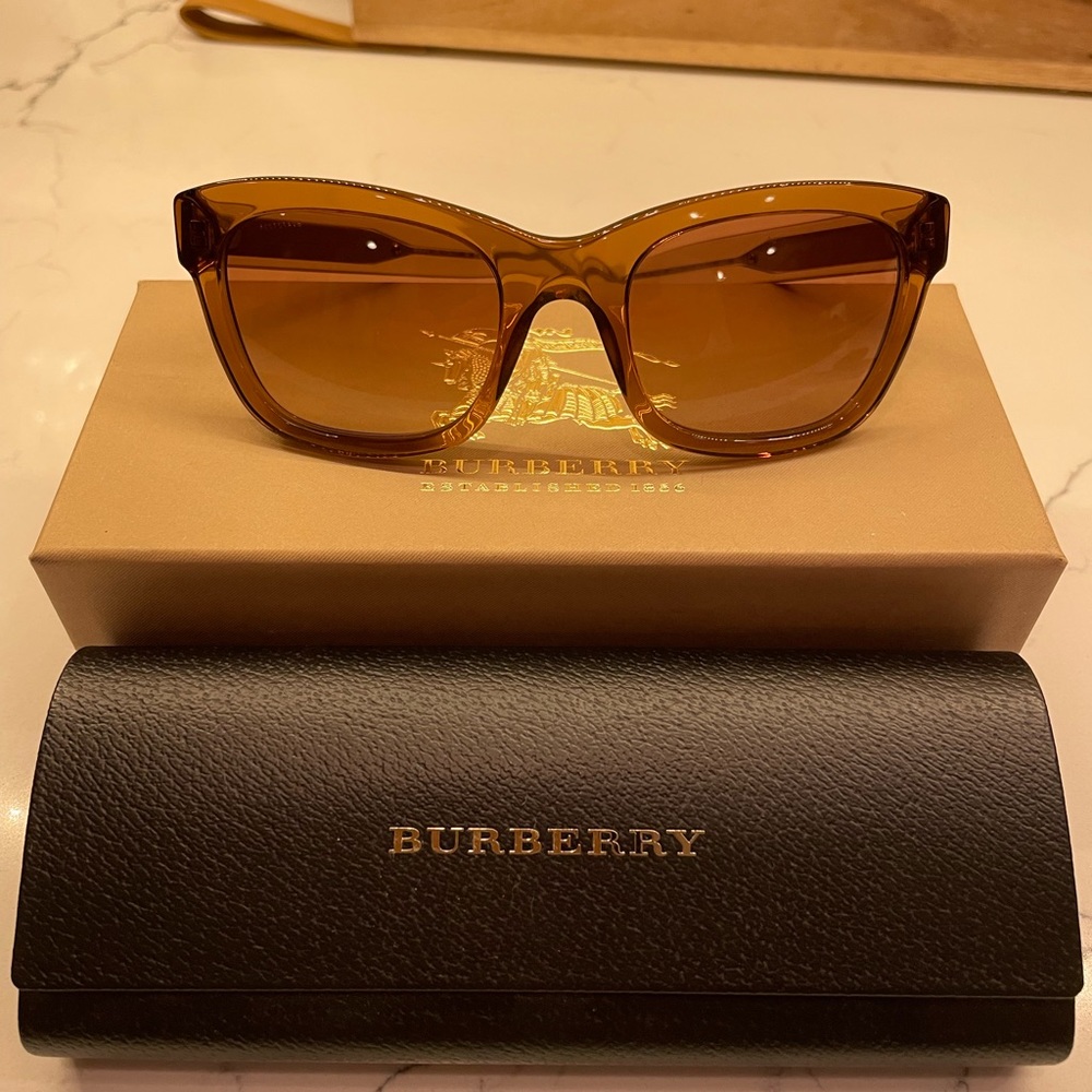 Burberry sunglasses
